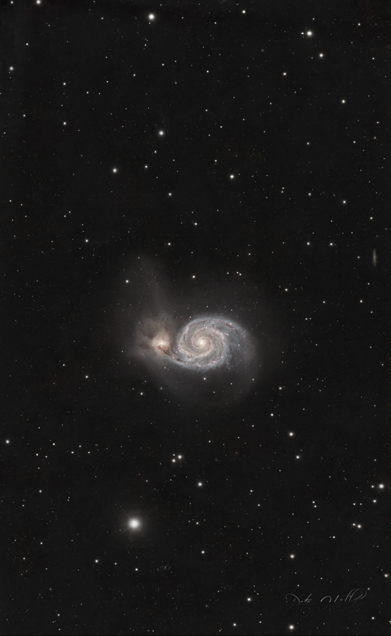 Die beiden Galaxien kommen sich immer näher. In einigen hundert Millionen Jahren werden sie zu einer einzigen, größeren Galaxie verschmelzen.